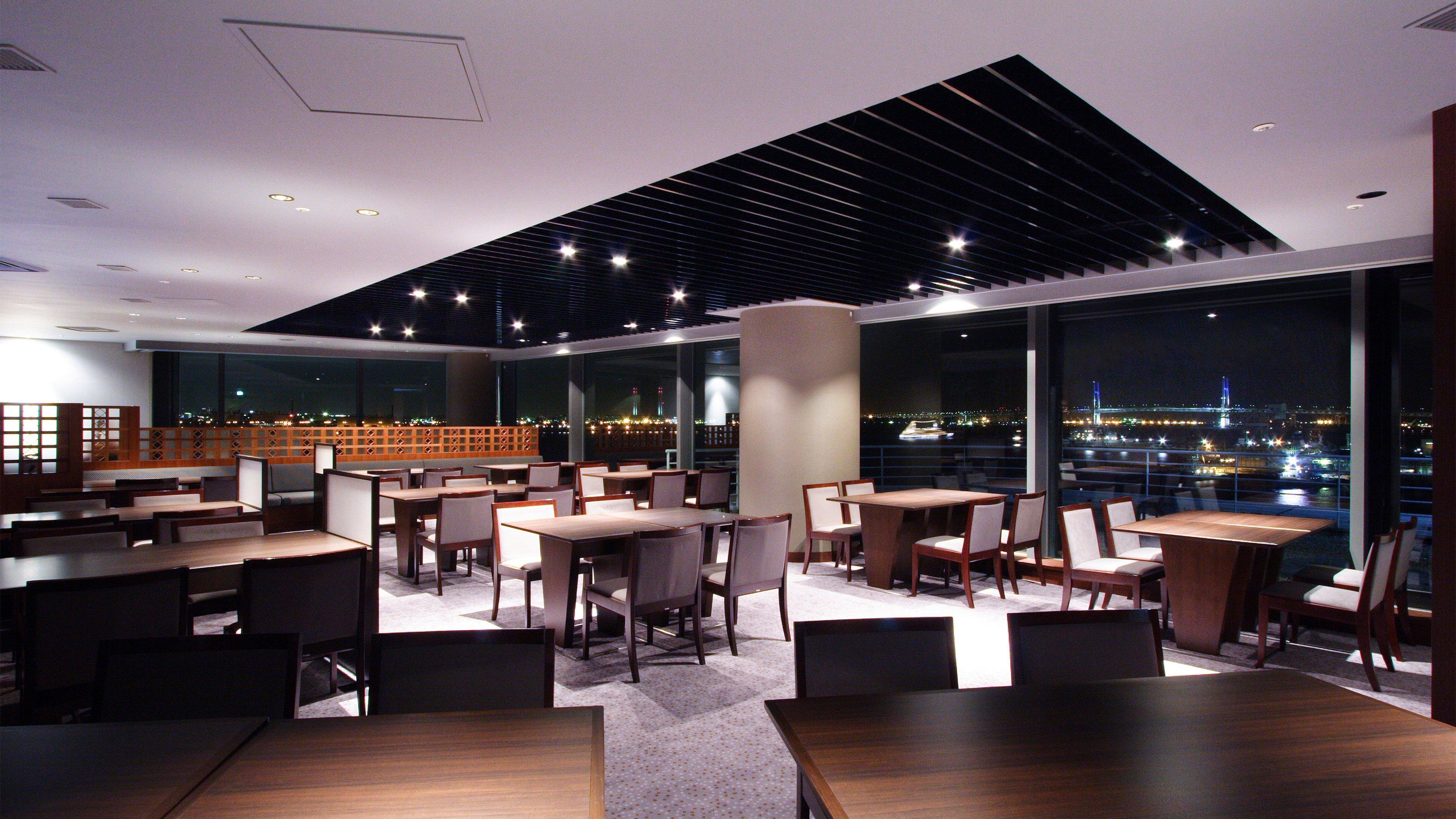Hotel Intercontinental Yokohama Grand By Ihg Exterior foto The interior of the lounge