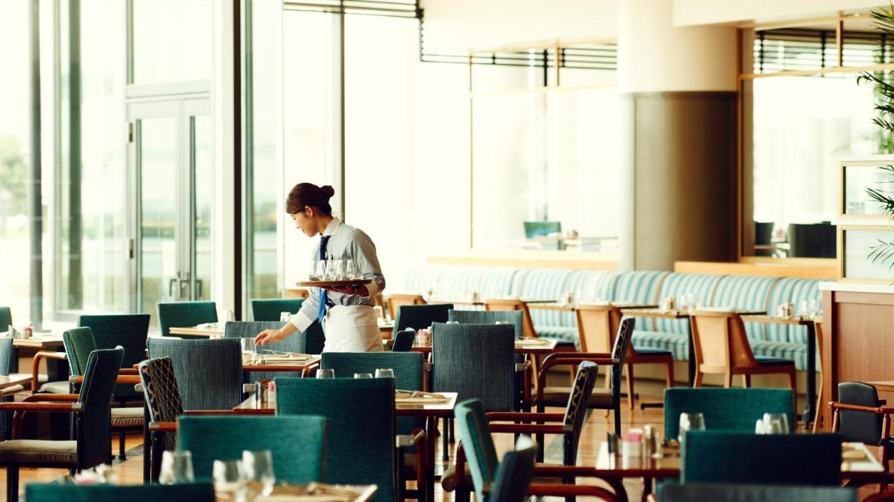 Hotel Intercontinental Yokohama Grand By Ihg Exterior foto A restaurant in a hotel
