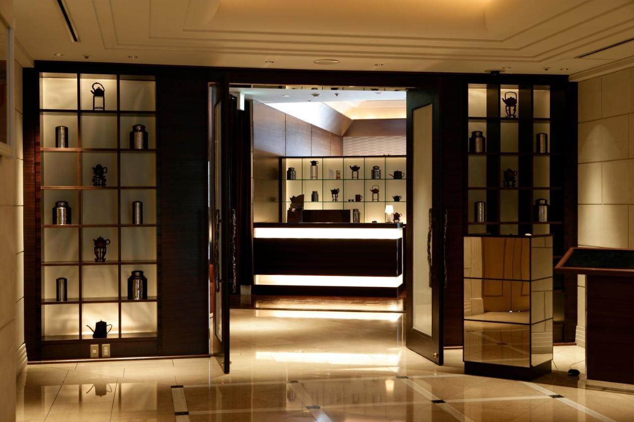 Hotel Intercontinental Yokohama Grand By Ihg Exterior foto Entrance to the spa at The Peninsula, Hong Kong