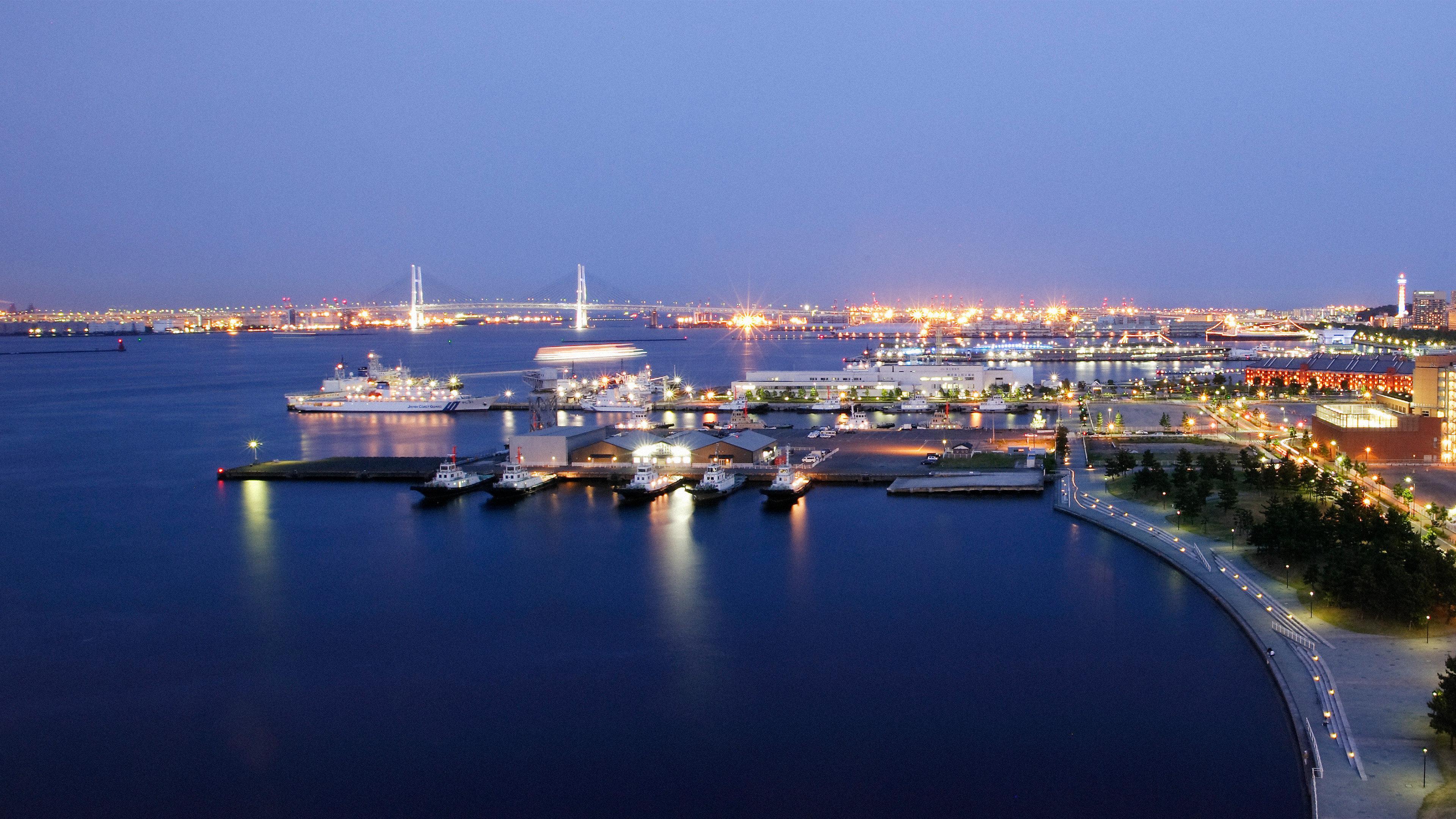 Hotel Intercontinental Yokohama Grand By Ihg Exterior foto The Port of Long Beach at night