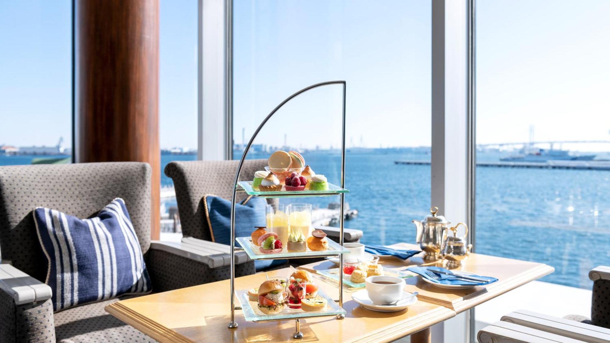 Hotel Intercontinental Yokohama Grand By Ihg Exterior foto Afternoon tea on board a cruise ship